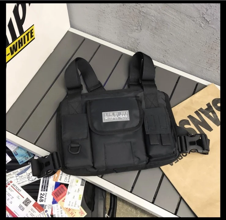 Reflective Streetwear Chest Pouch with Rubber Logo Black color SKU reference