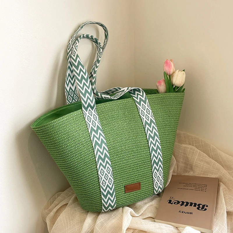Hand-Embroidered Straw Beach Tote in Five Colors Green color SKU reference