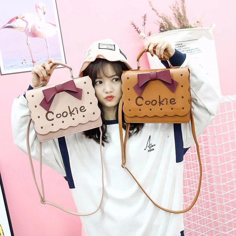 Cookie-Cake Shape Crossbody Bag with Bow and Embroidery product reference image