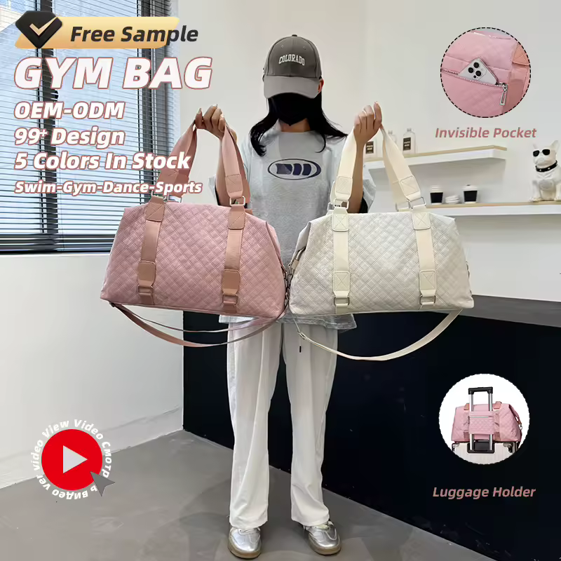 Quilted Oxford Travel Bag with Rear Zip Pocket product reference image