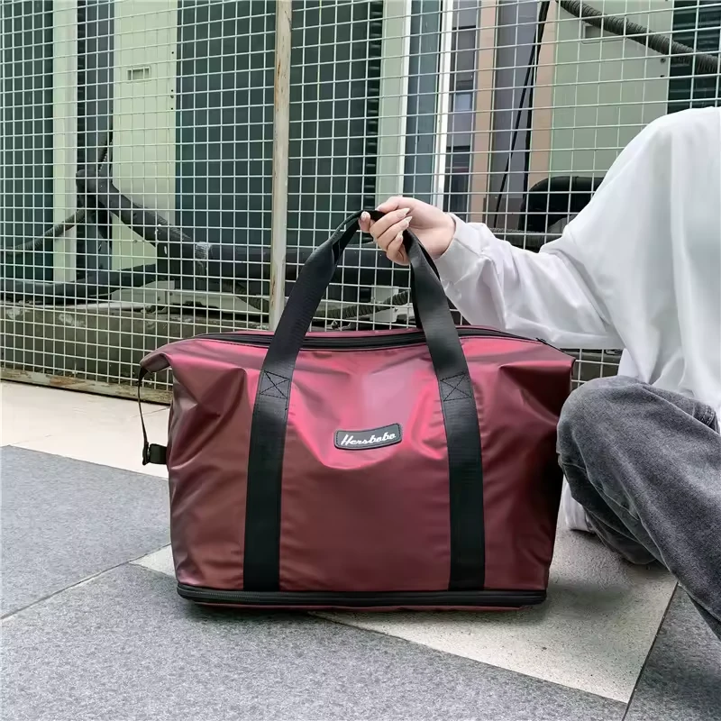 Color-Block Dry/Wet Travel Tote with Zipper Closure product reference image