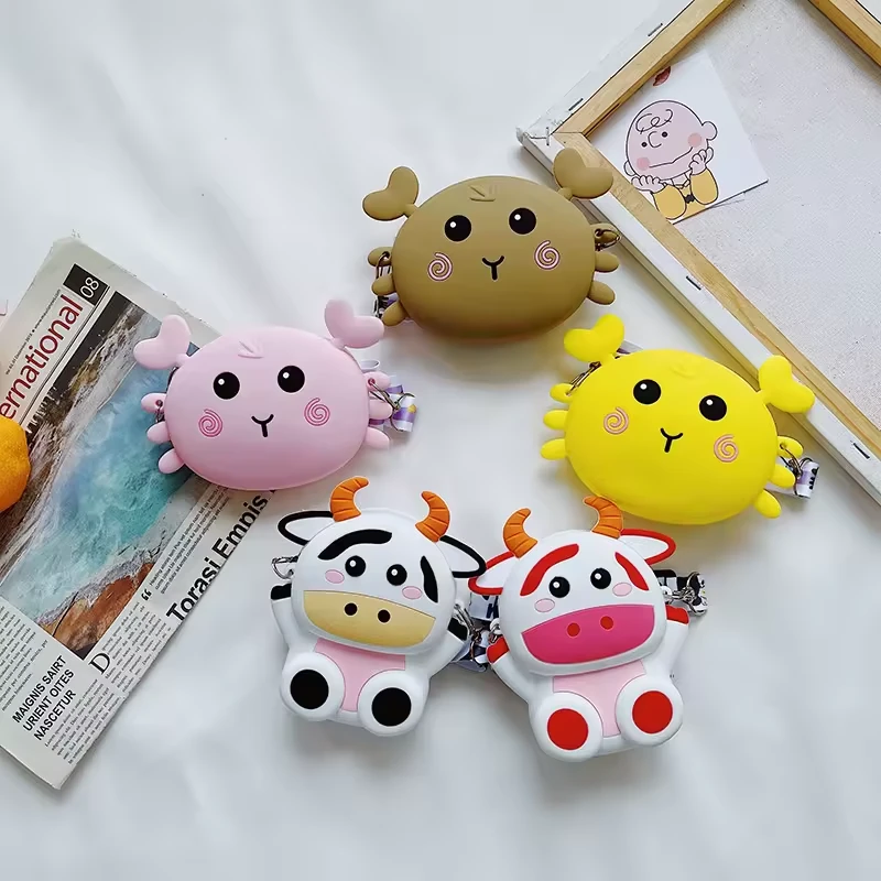 Silicone Animal-Shaped Coin Purse with Soft Strap product reference image