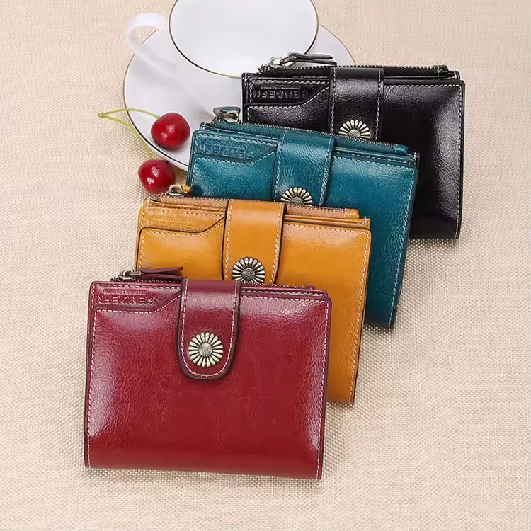 Short Genuine-Leather Bifold Wallet with Multi-Card Storage product reference image