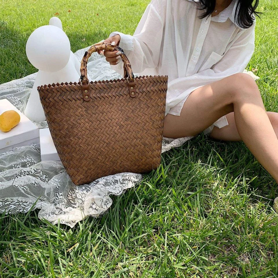 Woven Straw Shopping & Beach Tote product reference image