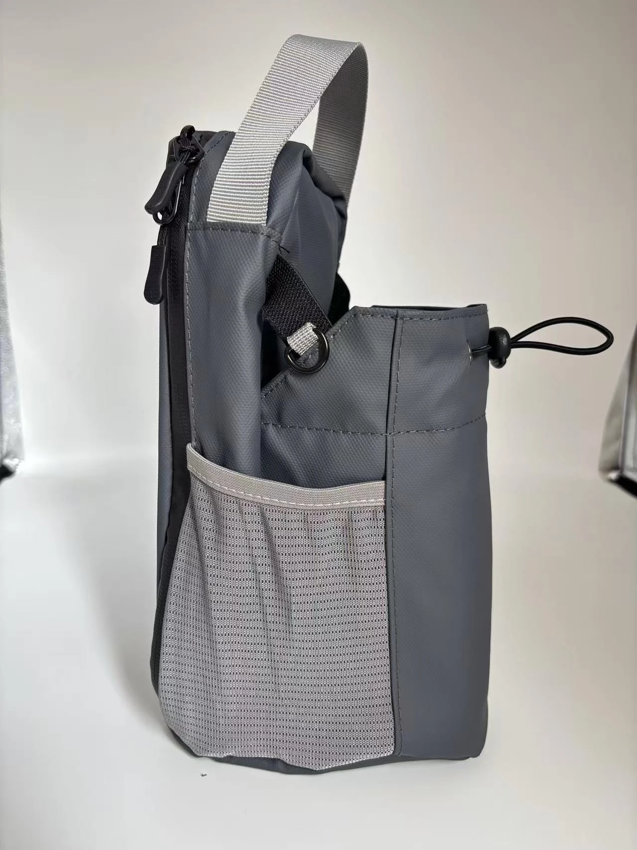 Magnetic Tumbler Carrier with Adjustable Strap Gray · magnetic option 2 color SKU reference