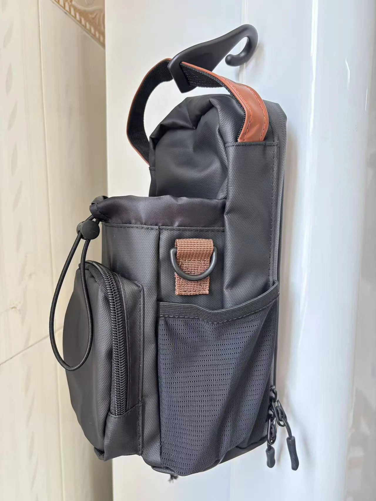 Magnetic Tumbler Carrier with Adjustable Strap Black · upgraded · magnetic option 2 color SKU reference